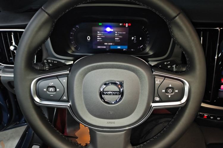 Used Volvo S60 2024 B4 Zhiyi Luxury Edition Steering Wheel
