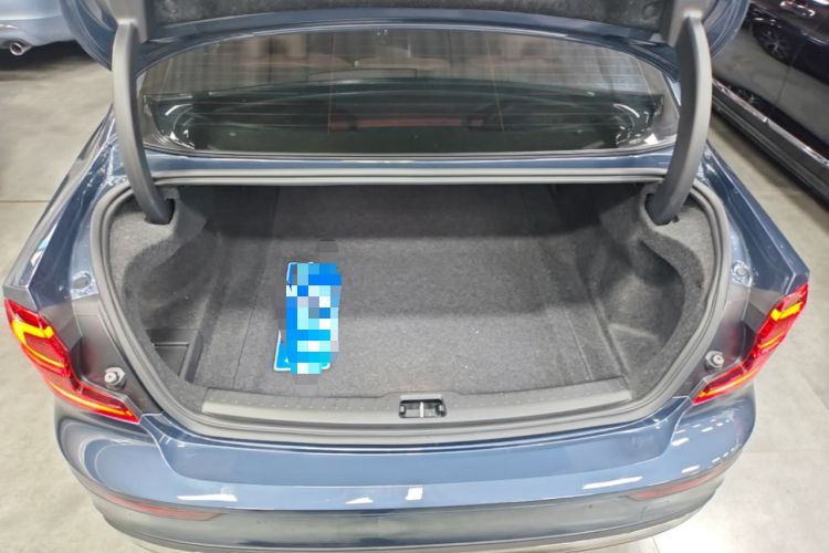 Used Volvo S60 2024 B4 Zhiyi Luxury Edition Trunk