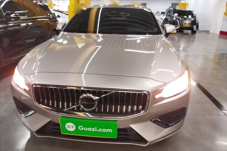 Used Volvo S60 2024 B4 Zhiyi Luxury Edition Front
