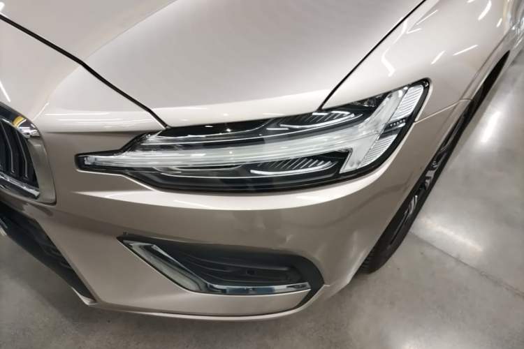 Used Volvo S60 2024 B4 Zhiyi Luxury Edition Left Front Headlight