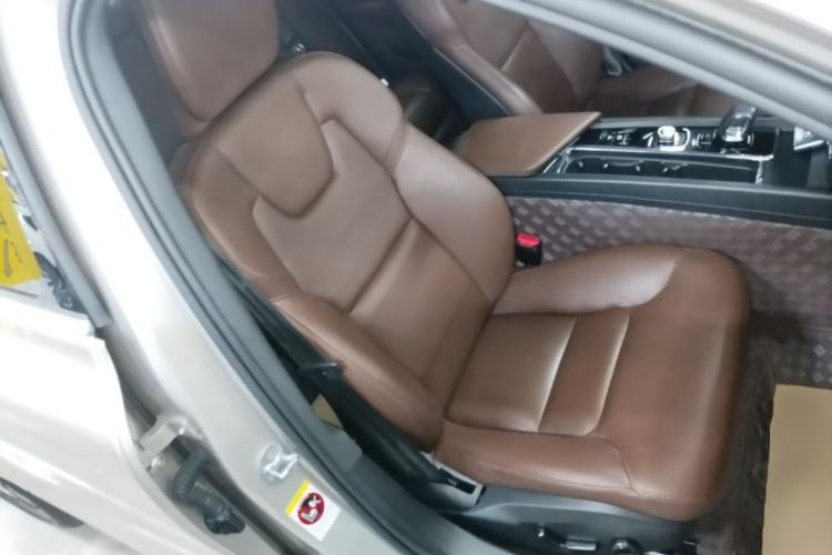 Used Volvo S60 2024 B4 Zhiyi Luxury Edition Right Front Seat