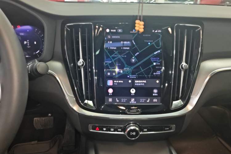 Used Volvo S60 2024 B4 Zhiyi Luxury Edition Audio And AC Panel