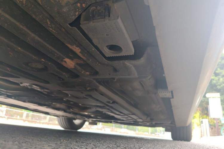 Used Volvo S60 2024 B4 Zhiyuan Luxury Edition Chassis Rear Right