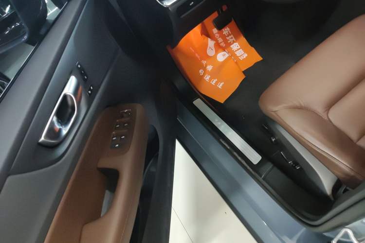 Used Volvo S60 2024 B4 Zhiyi Luxury Edition Driver Seat