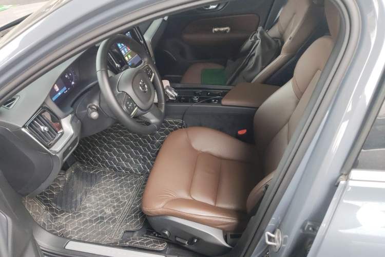 Used Volvo S60 2024 B4 Zhiyi Luxury Edition Left Front Seat