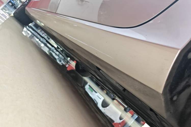 Used Volvo S60 2024 B4 Zhiyi Luxury Edition Left Side Sill