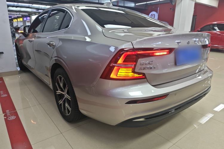Used Volvo S60 2024 B4 Zhiyi Luxury Edition Rear Left 45 Deg