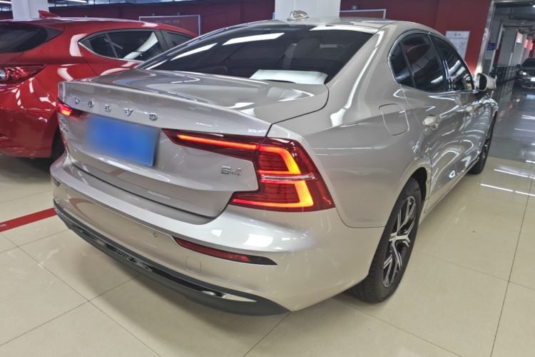 Used Volvo S60 2024 B4 Zhiyi Luxury Edition Rear Right 45 Deg
