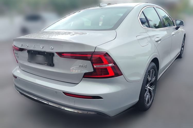 Used Volvo S60 2024 B4 Zhiyi Luxury Edition Rear Right 45 Deg