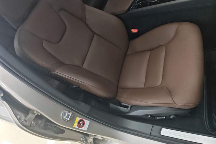 Used Volvo S60 2024 B4 Zhiyi Luxury Edition Right Front Seat