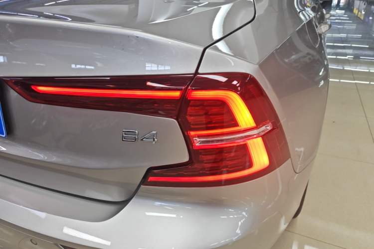Used Volvo S60 2024 B4 Zhiyi Luxury Edition Right Rear Taillight