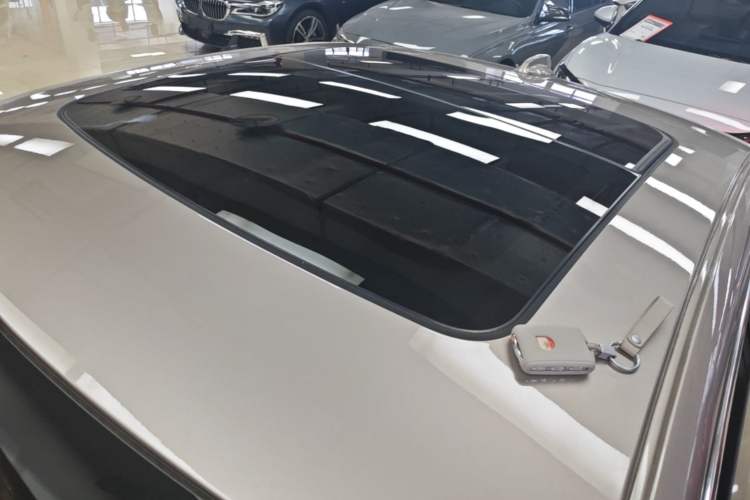 Used Volvo S60 2024 B4 Zhiyi Luxury Edition Roof