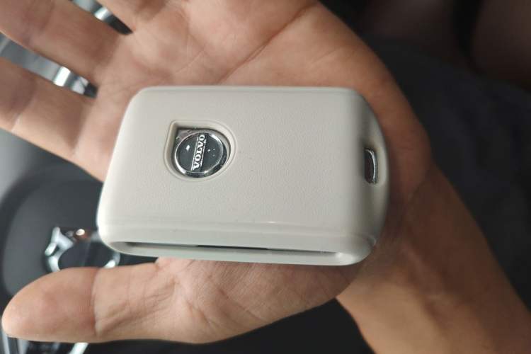 Used Volvo S60 2024 B4 Zhiyuan Luxury Edition Vehicle Key