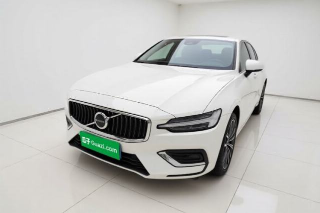 Used Volvo S60 2024 B4 Zhiyuan Luxury Edition