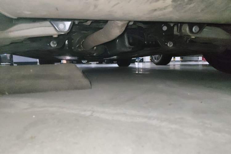 Used Volvo S60 2024 B4 Zhiyuan Luxury Edition Chassis Front Right