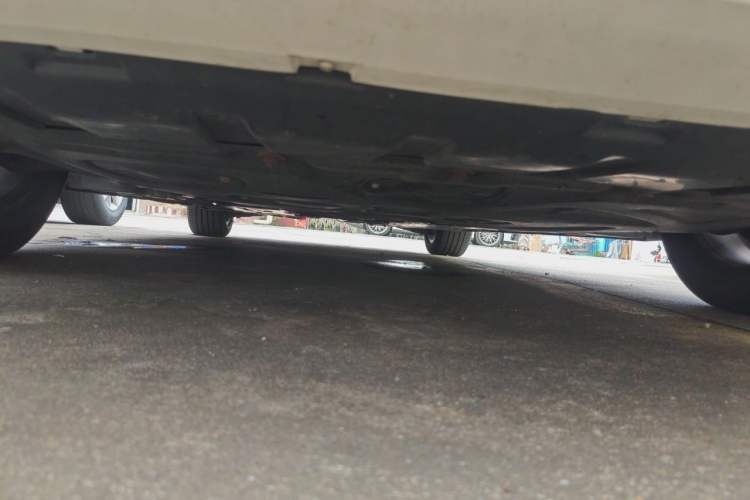 Used Volvo S60 2024 B4 Zhiyi Luxury Edition Chassis Front