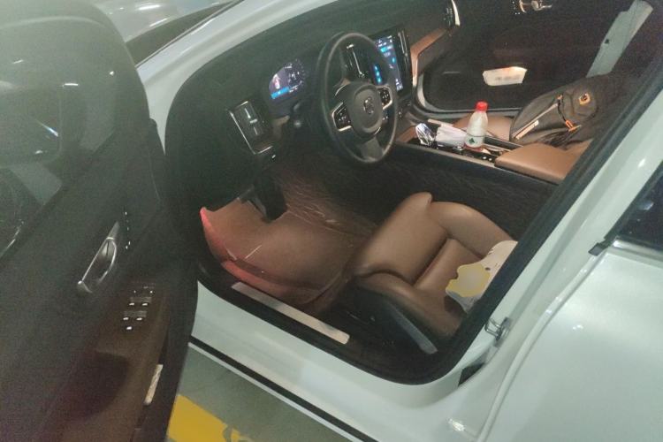 Used Volvo S60 2024 B4 Zhiyuan Luxury Edition Driver Seat