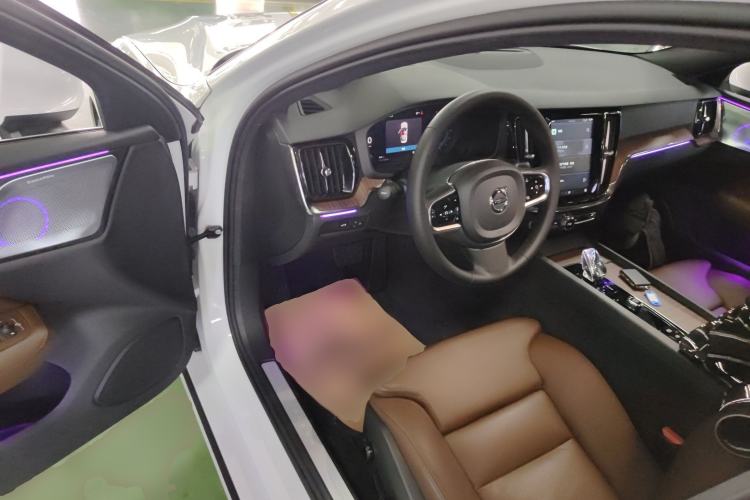 Used Volvo S60 2024 B4 Zhiyuan Luxury Edition Driver Seat