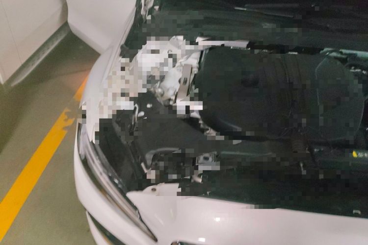Used Volvo S60 2024 B4 Zhiyuan Luxury Edition Engine Bay Right