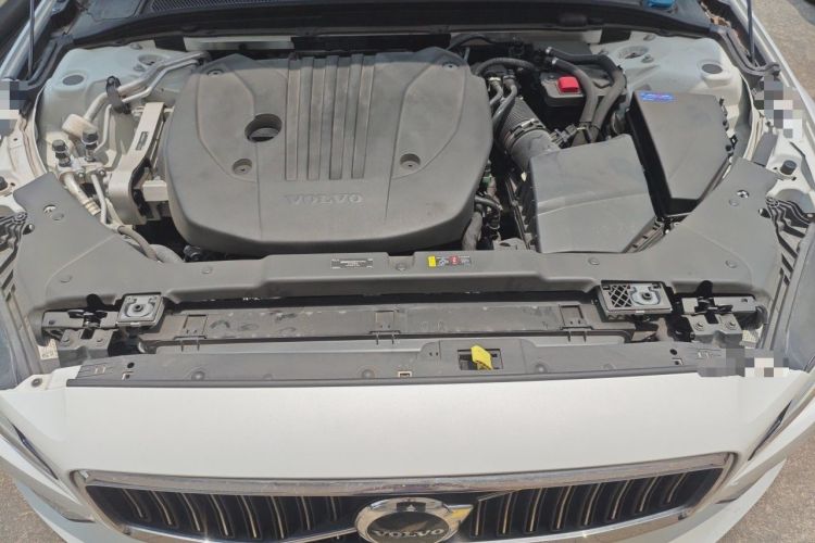 Used Volvo S60 2024 B4 Zhiyi Luxury Edition Engine Bay