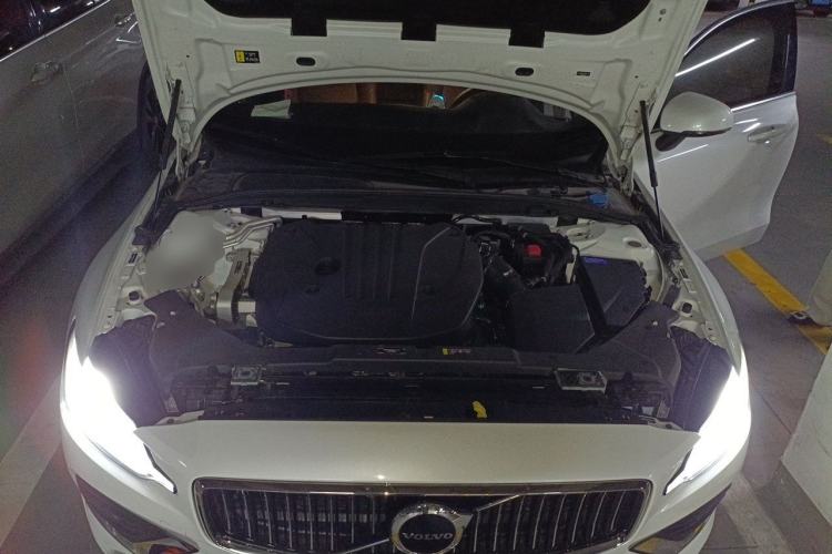 Used Volvo S60 2024 B4 Zhiyi Luxury Edition Engine Bay