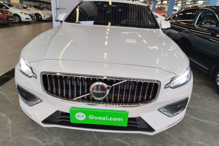 Used Volvo S60 2024 B4 Zhiyi Luxury Edition Exterior 1