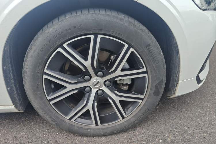 Used Volvo S60 2024 B4 Zhiyi Luxury Edition Exterior 1