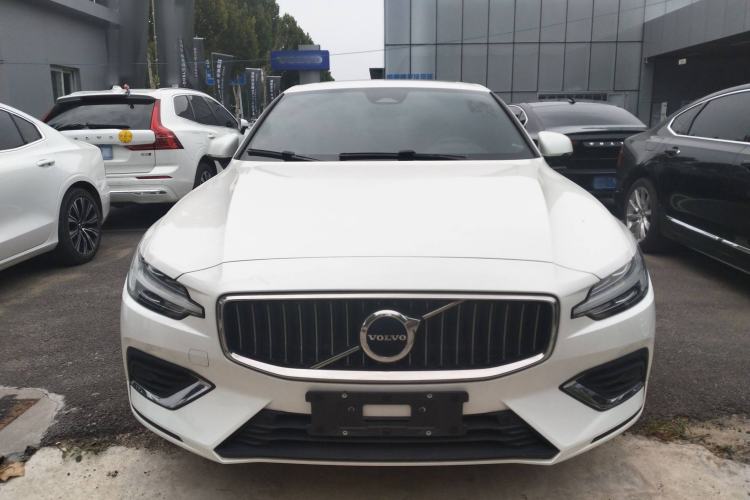 Used Volvo S60 2024 B4 Zhiyuan Luxury Edition Exterior 1