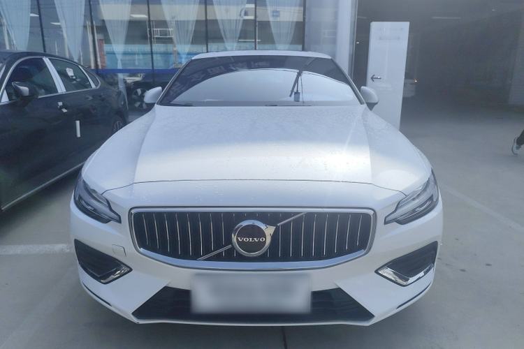Used Volvo S60 2024 B4 Zhiyuan Luxury Edition Exterior 1