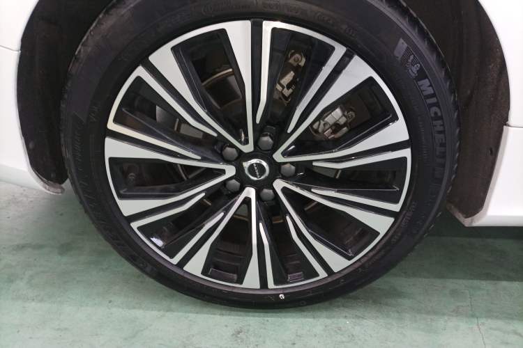 Used Volvo S60 2024 B4 Zhiyuan Luxury Edition Exterior 2