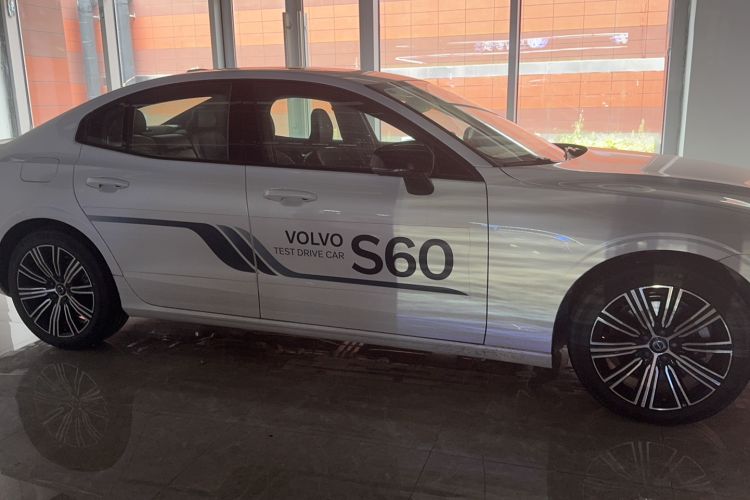 Used Volvo S60 2024 B5 Zhiya Sport Edition Exterior 2