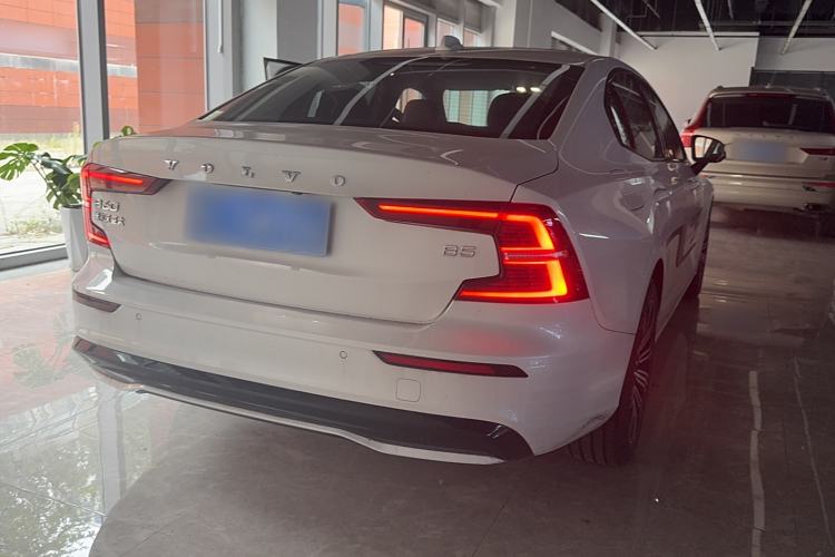 Used Volvo S60 2024 B5 Zhiya Sport Edition Exterior 3