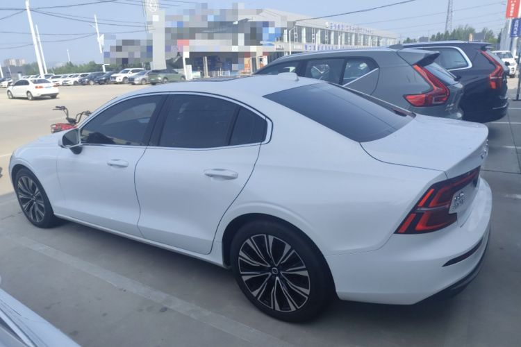 Used Volvo S60 2024 B4 Zhiyuan Luxury Edition Exterior 5