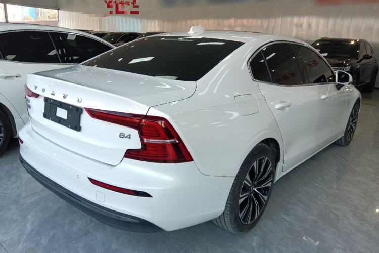 Used Volvo S60 2024 B4 Zhiyuan Luxury Edition Exterior 5