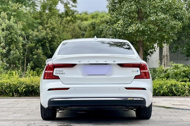 Used Volvo S60 2024 B4 Zhiyi Luxury Edition Exterior 6