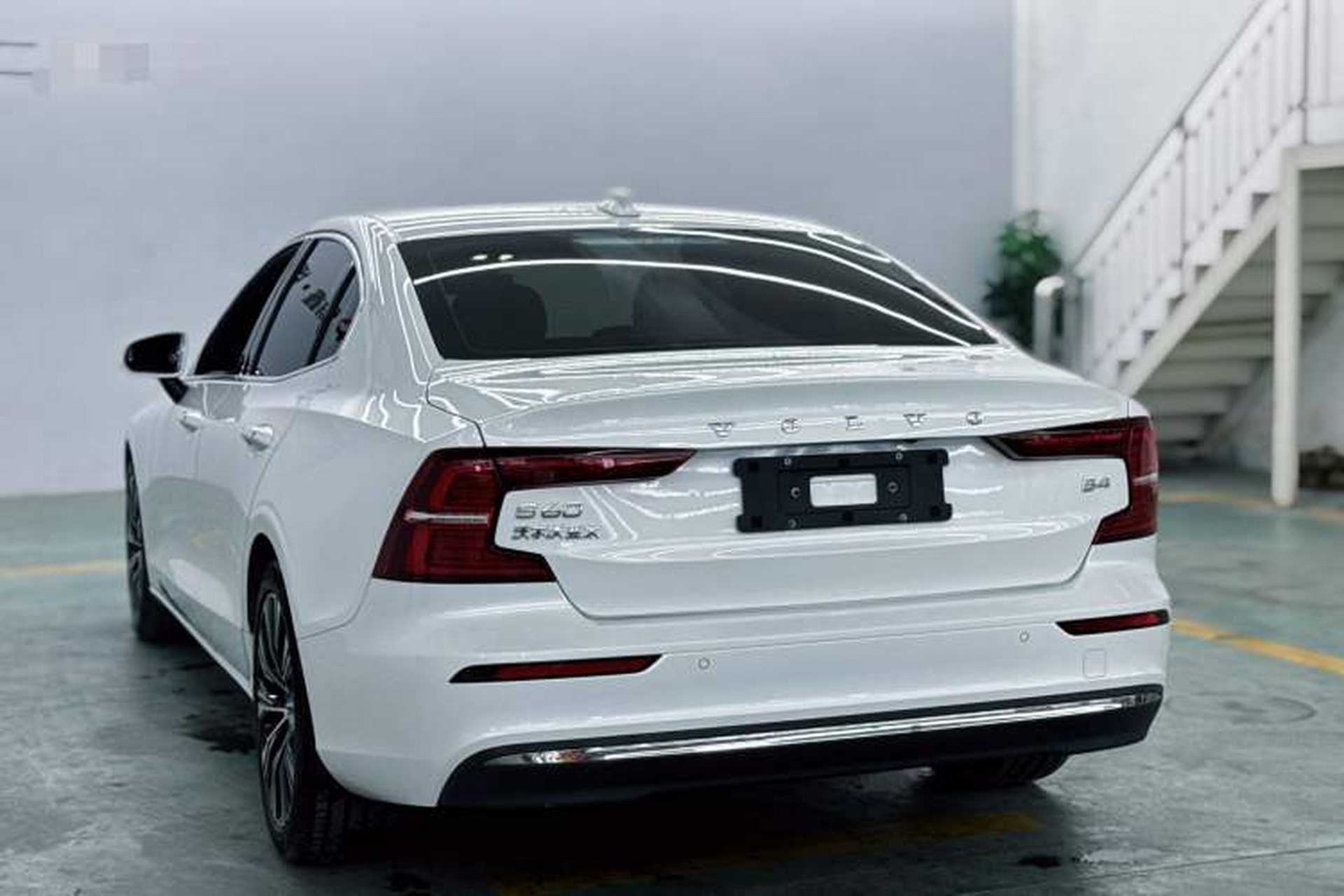 Used Volvo S60 2024 B4 Zhiyuan Luxury Edition Exterior 6