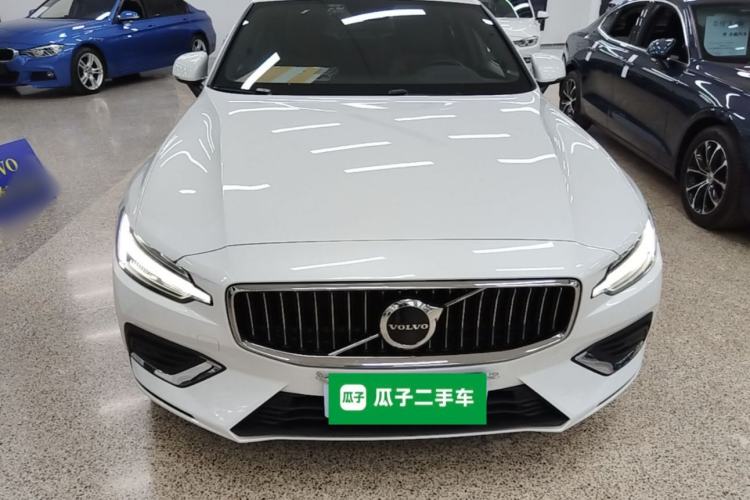 Used Volvo S60 2024 B4 Zhiyi Luxury Edition Front