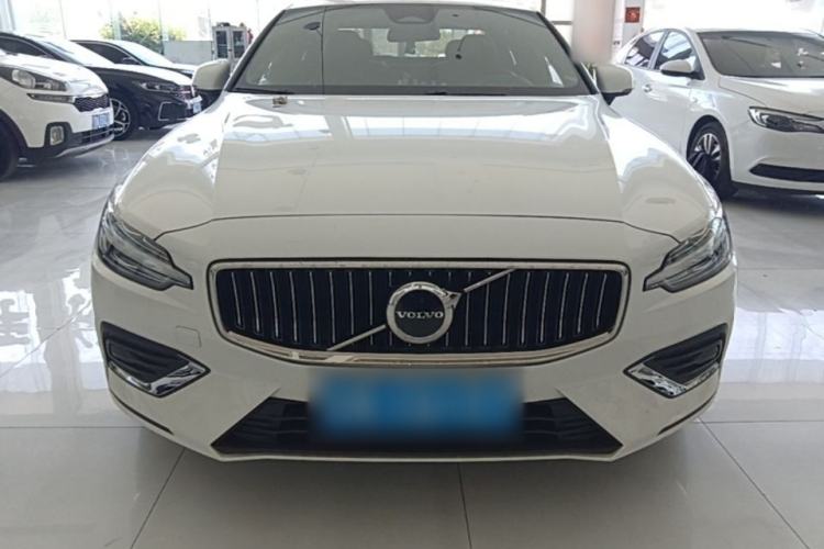 Used Volvo S60 2024 B4 Zhiyi Luxury Edition Front