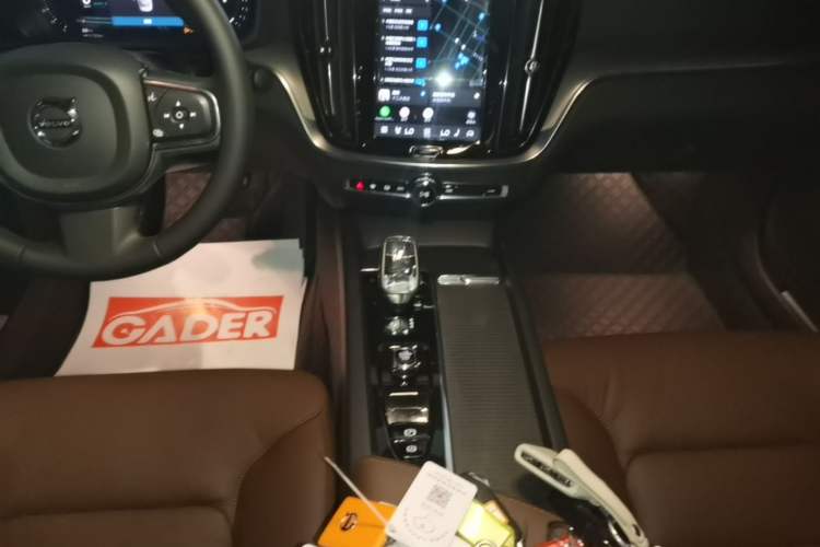 Used Volvo S60 2024 B4 Zhiyi Luxury Edition Gear Lever