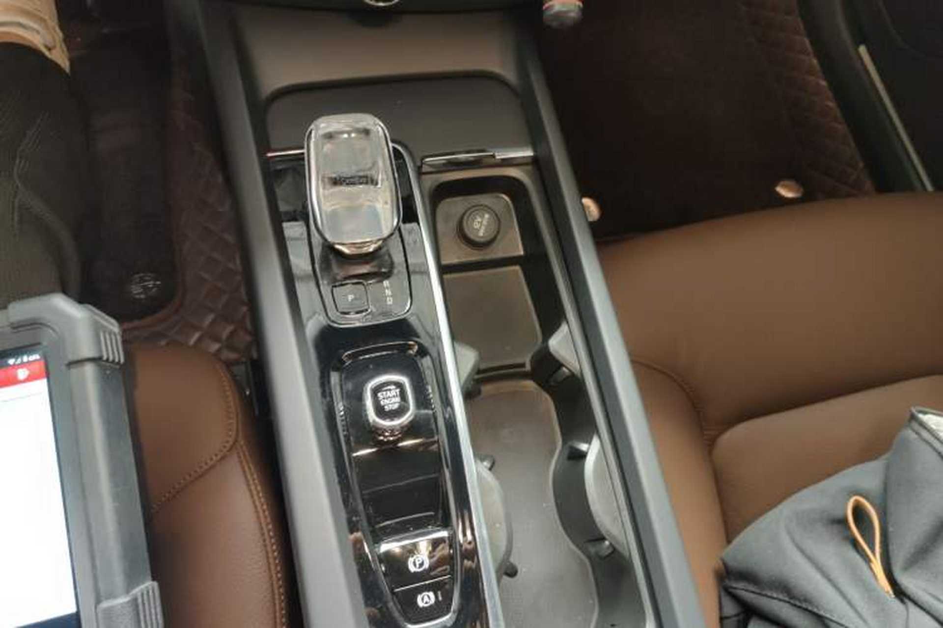Used Volvo S60 2024 B4 Zhiyi Luxury Edition Gear Lever