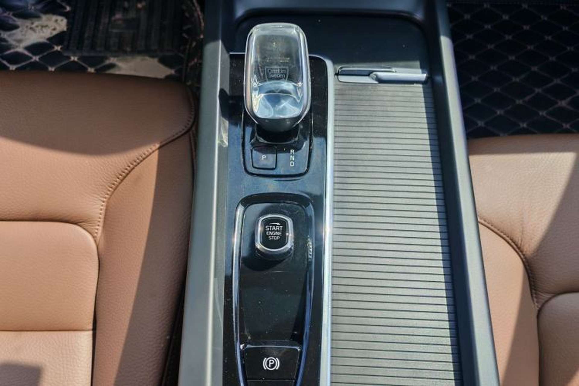 Used Volvo S60 2024 B4 Zhiyi Luxury Edition Gear Lever