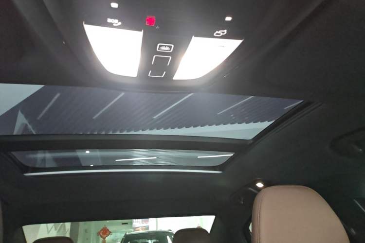 Used Volvo S60 2024 B4 Zhiyi Luxury Edition Headliner