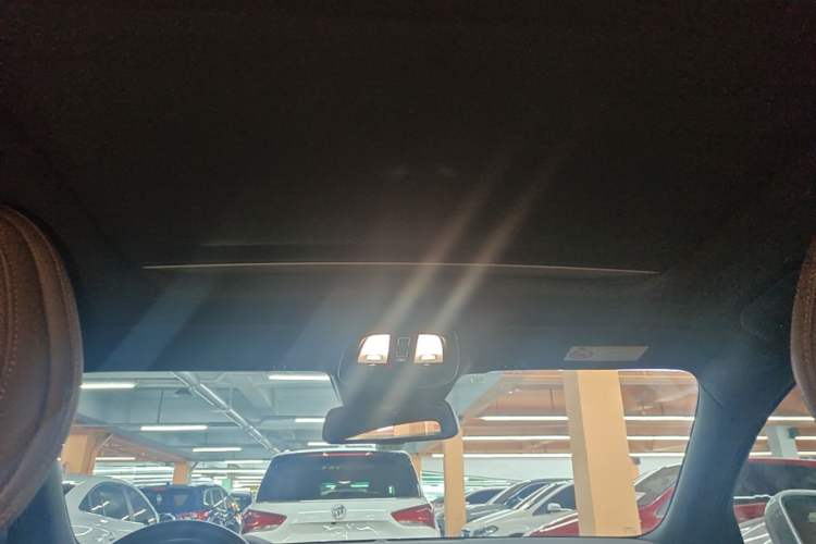 Used Volvo S60 2024 B4 Zhiyi Luxury Edition Headliner