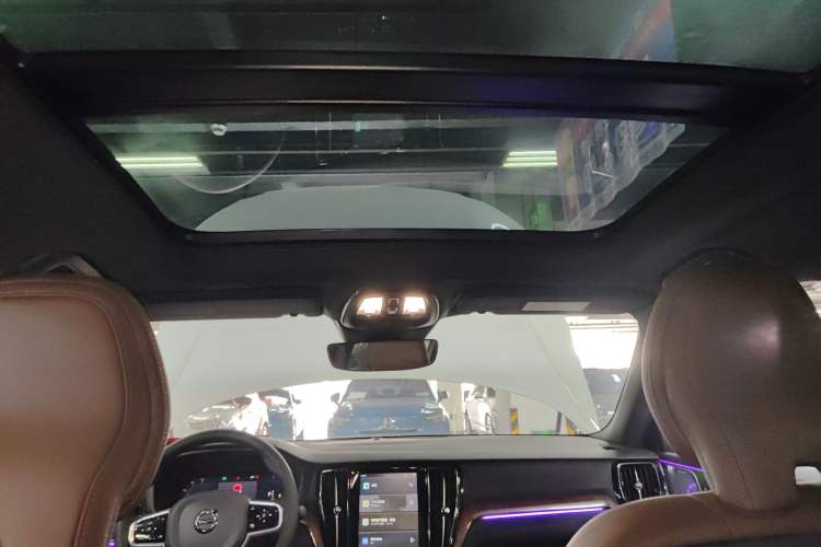 Used Volvo S60 2024 B4 Zhiyuan Luxury Edition Headliner