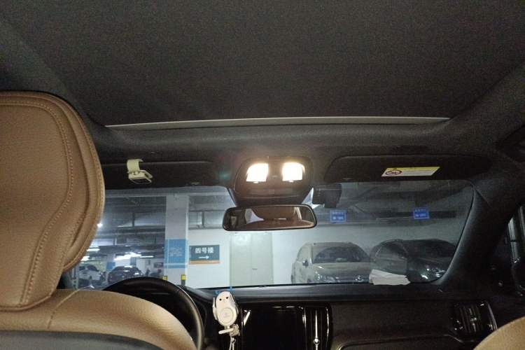 Used Volvo S60 2024 B4 Zhiyi Luxury Edition Headliner