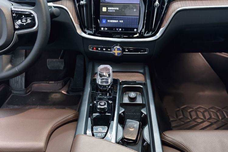 Used Volvo S60 2024 B4 Zhiyuan Luxury Edition Interior 1