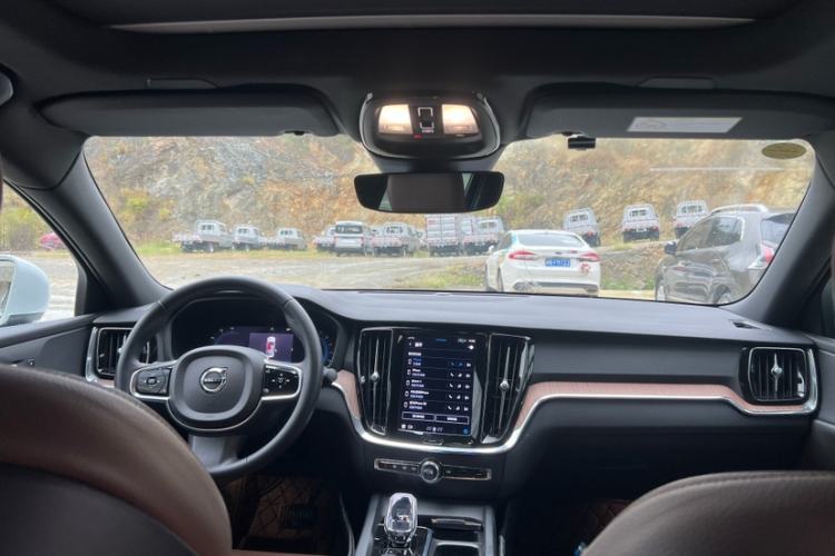Used Volvo S60 2024 B4 Zhiyuan Luxury Edition Interior 1