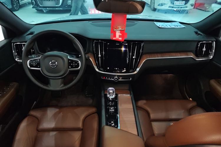 Used Volvo S60 2024 B4 Zhiyuan Luxury Edition Interior 3