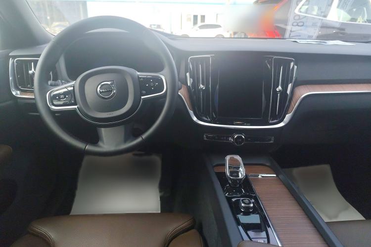 Used Volvo S60 2024 B4 Zhiyuan Luxury Edition Interior 3