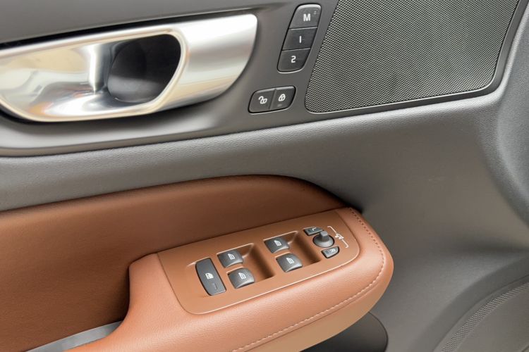 Used Volvo S60 2024 B4 Zhiyi Luxury Edition Interior 4